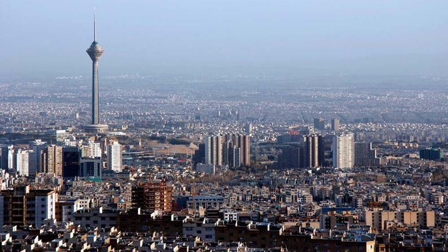 یشیر تقریر صادر عن المرکز الإحصائی الإیرانی أن متوسط سعر العقارات السکنیة فی المربع الرابع من السنة المالیة الإیرانیة الماضیة قد ارتفع بنسبة 111.6٪ فی إیران.