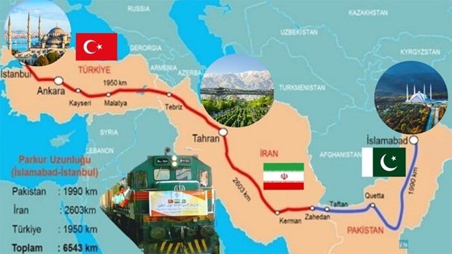 غادر أول قطار شحن من باکستان إلى ترکیا عبر إیران بعد توقف دام 10 سنوات لتعزیز المصداقیة التجاریة لمؤسسی منظمة التعاون الاقتصادی (ECO) الثلاثة.