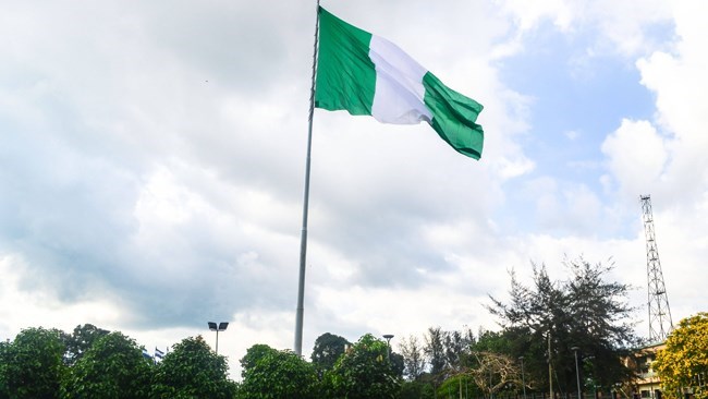 یزور وفد سیاسی تجاری نیجیری برئاسة وزیر خارجیة البلاد جِفری أونیاما إیران لإجراء محادثات مع کبار المسؤولین الإیرانیین.