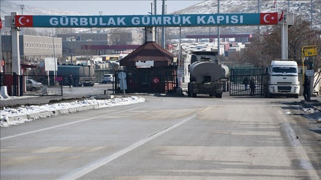 قفزت الصادرات الإیرانیة إلى ترکیا بمقدار الربع تقریبًا فی العام حتى أواخر مارس، وفقًا لمسؤول کبیر فی منظمة ترویج التجارة فی البلاد (TPO).