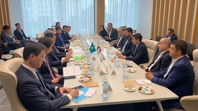 حددت إیران وکازاخستان هدفًا بقیمة 3 ملیارات دولار للتجارة الثنائیة خلال العامین المقبلین.