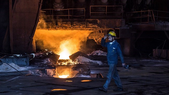 أنتجت إیران ما یصل إلى 18.1 ملیون طن من الفولاذ فی الأشهر السبعة الأولى من عام 2023 لتحافظ على مکانتها کثامن أکبر منتج للصلب فی العالم، وفقًا لأحدث الأرقام الصادرة عن جمعیة الصلب العالمیة (worldsteel).