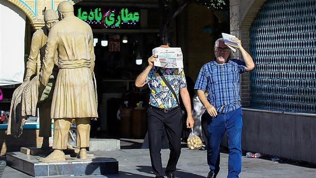 أعلن الموقع الرسمی للحکومة الإیرانیة، الیوم السبت، أن جمیع مؤسسات الدولة والبنوک ستغلق أبوابها یوم الأحد.