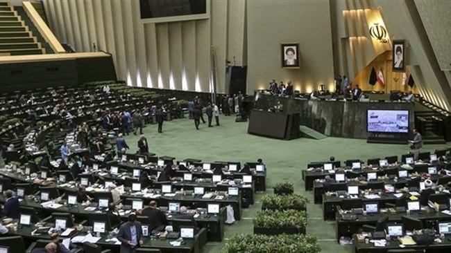من المقرر أن یبدأ البرلمان الإیرانی، المعروف باسم المجلس، بمراجعة مؤهلات مرشحی الرئیس مسعود بزشکیان للوزارات الوزاریة یوم السبت.