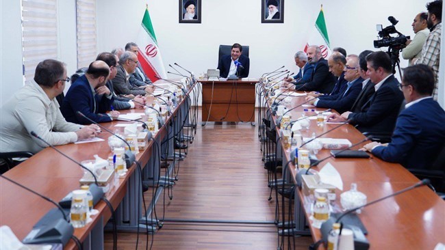 قال مستشار کبیر للمرشد الأعلى للثورة الإسلامیة الإیرانیة، إن البلاد بحاجة إلى مشارکة أکبر من القطاع الخاص للتغلب على التحدیات الاقتصادیة ومواجهة الضغوط من الولایات المتحدة.