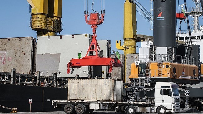 أکدت الهند أن الولایات المتحدة لن تفرض عقوباتها على میناء شابهار فی إیران خلال الأشهر الستة المقبلة، مما یسمح لنیودلهی بمواصلة استثماراتها وعملیاتها فی المنشأة الاستراتیجیة دون انقطاع.