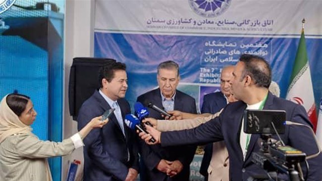 قال أحد کبار رجال الأعمال الإیرانیین إن المفاوضات الجاریة بین إیران والولایات المتحدة أثارت التفاؤل بشأن مستقبل الصادرات غیر النفطیة للبلاد ومناخ الاستثمار الأجنبی.