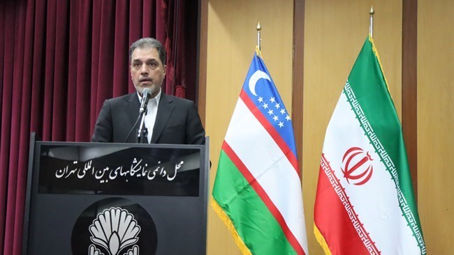 دعا مسؤول تجاری إیرانی کبیر إلى تکثیف العلاقات التجاریة بین إیران وترکمانستان، مسلطا الضوء على عدم التوافق بین حجم التجارة الحالی والإمکانات التاریخیة والاقتصادیة للبلدین.