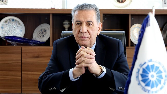 أکد رئیس غرفة التجارة الإیرانیة على أهمیة الشرکات المنزلیة والعائلیة باعتبارها رکیزة أساسیة للمرونة الاقتصادیة فی ظل الضغوط الاقتصادیة الخارجیة المستمرة.